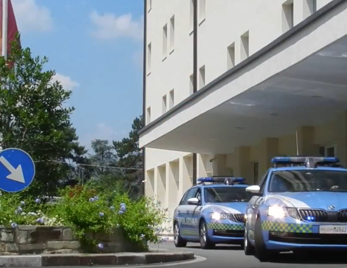 auto della polizia stradale