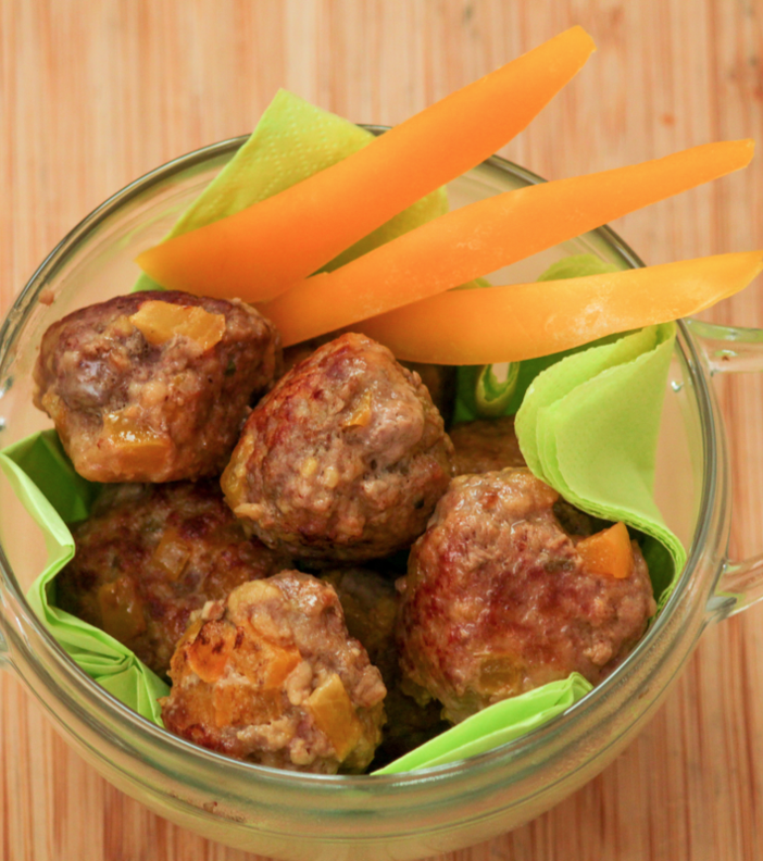 Felici e Veloci, le nuove (video)ricette di Fata Zucchina. Oggi polpette di carne e peperone