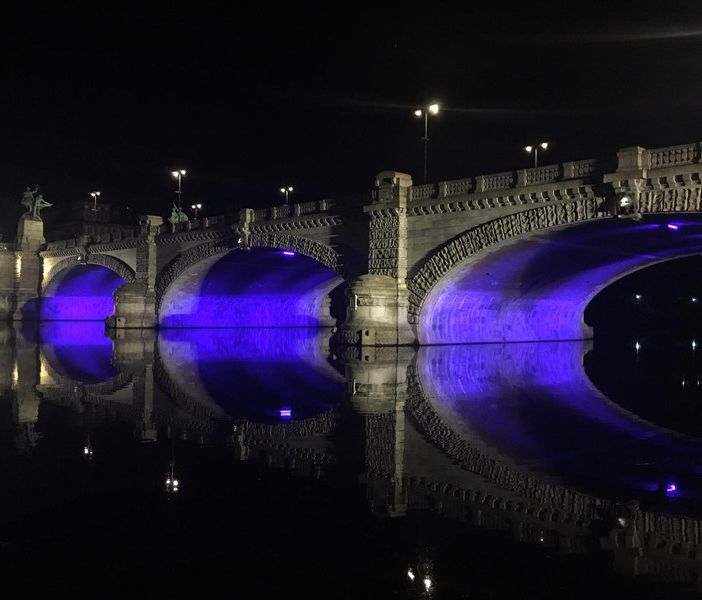 Diritti dell'Infanzia, stasera luce blu su quattro ponti lungo il Po