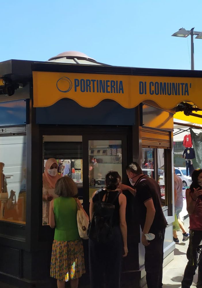 La Portineria di Comunità approda a Porta Palazzo per “spacciare” cultura (FOTO e VIDEO)