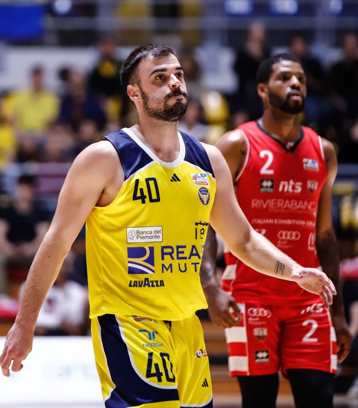 Basket, senza Kennedy notte fonda per la Reale Mutua: Rimini sbanca il Pala Gianni Asti