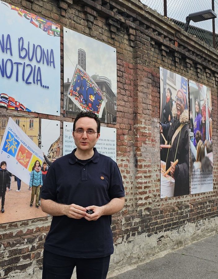 Don Andrea, il prete che con i bimbi dell'oratorio di Barriera tiene lontani i pusher