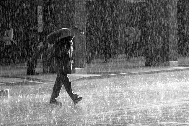 Maltempo, è di nuovo allerta arancione per le forti precipitazioni attese nelle prossime ore