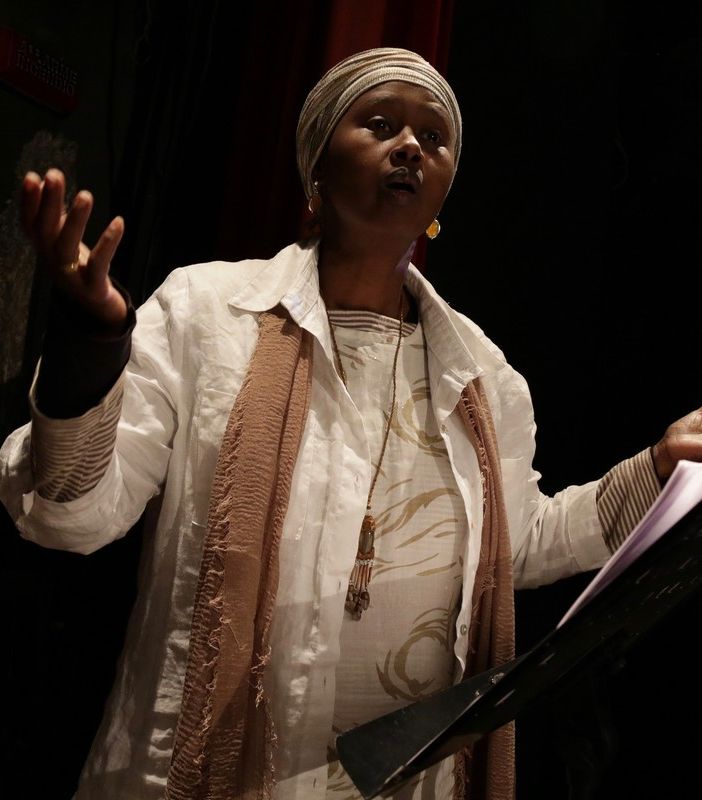 Al Teatro Baretti debutta &quot;Prima fu la volta dei migranti&quot;, spettacolo-inchiesta di Almateatro