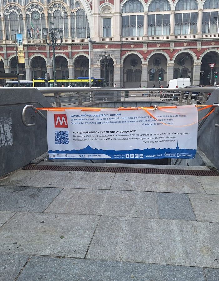 accesso alla metro chiuso