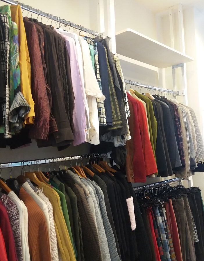 Scambio di vestiti e sartoria popolare: con ABITO il riuso diventa filiera sociale