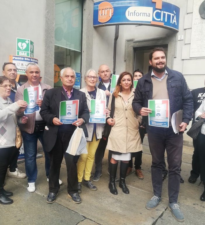 Case popolari a Torino, FdI: &quot;Prima gli italiani, per stranieri obbligo di residenza da 10 anni&quot;