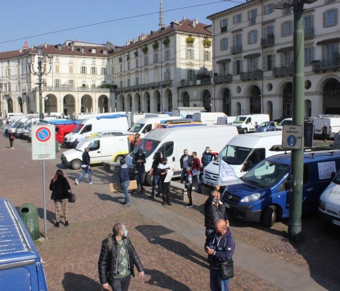 &quot;Molti di noi sono nelle mani degli usurai&quot;