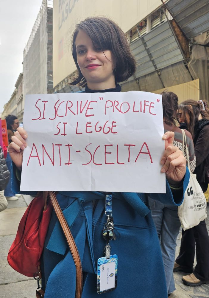 Aborto, le attiviste davanti a Palazzo Lascaris lanciano la raccolta firme