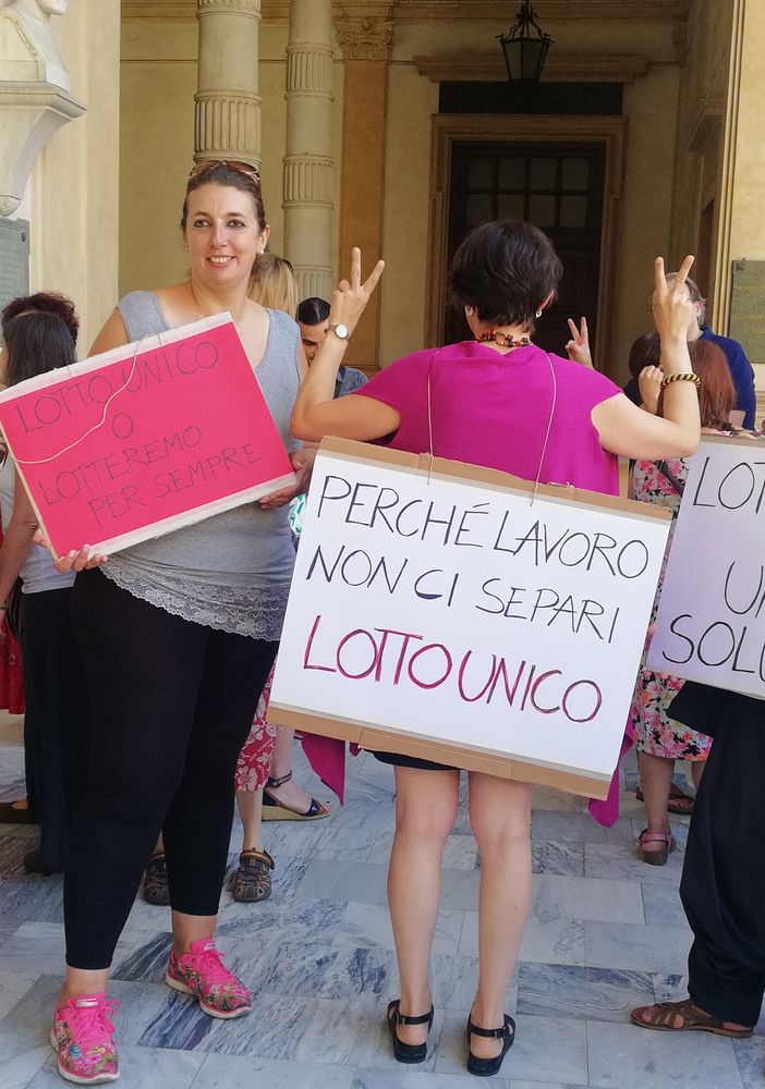 Protesta dei bibliotecari esternalizzati dell'Unito per la gara d'appalto: &quot;Vogliamo il lotto unico&quot;