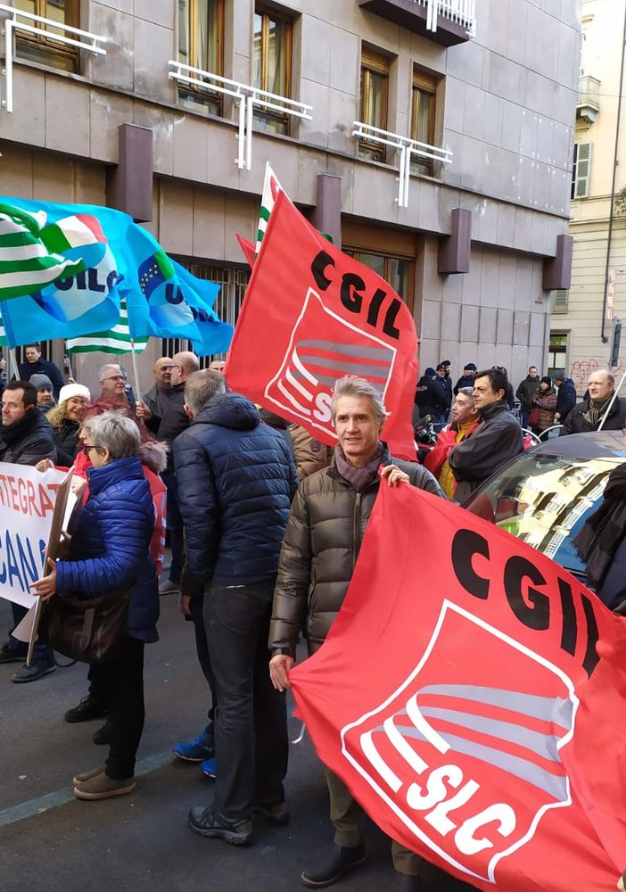 I lavoratori della Elcograf di Borgaro in sciopero: &quot;Il nostro futuro è a rischio&quot;