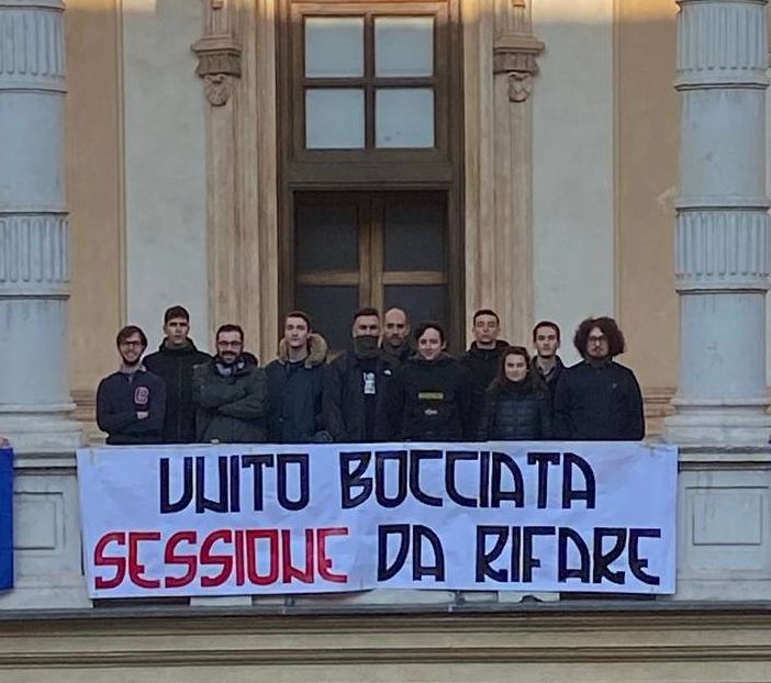 Protesta del Fuan in rettorato: &quot;Unito bocciata sessione da rifare&quot;