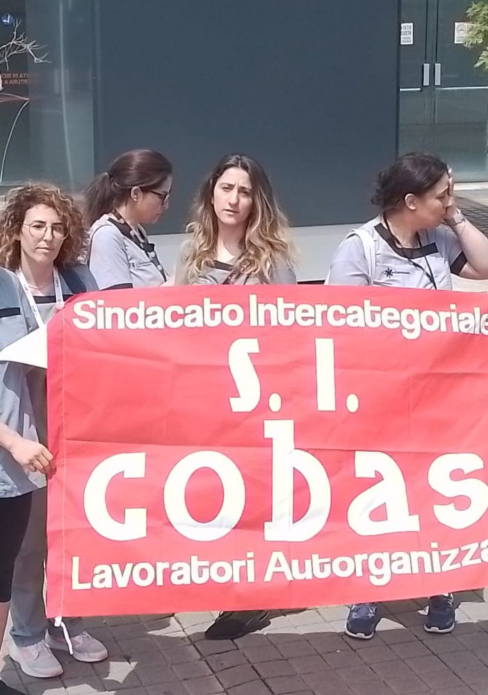 Protesta lavoratrici pulizie alberghi