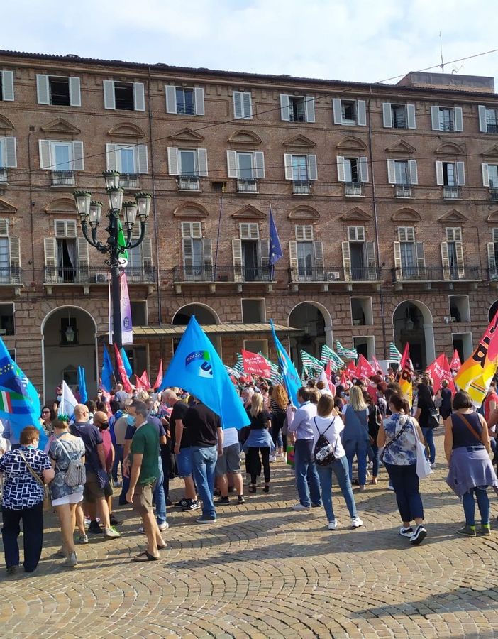 La rabbia dei lavoratori della sanità privata senza contratto nazionale da 14 anni