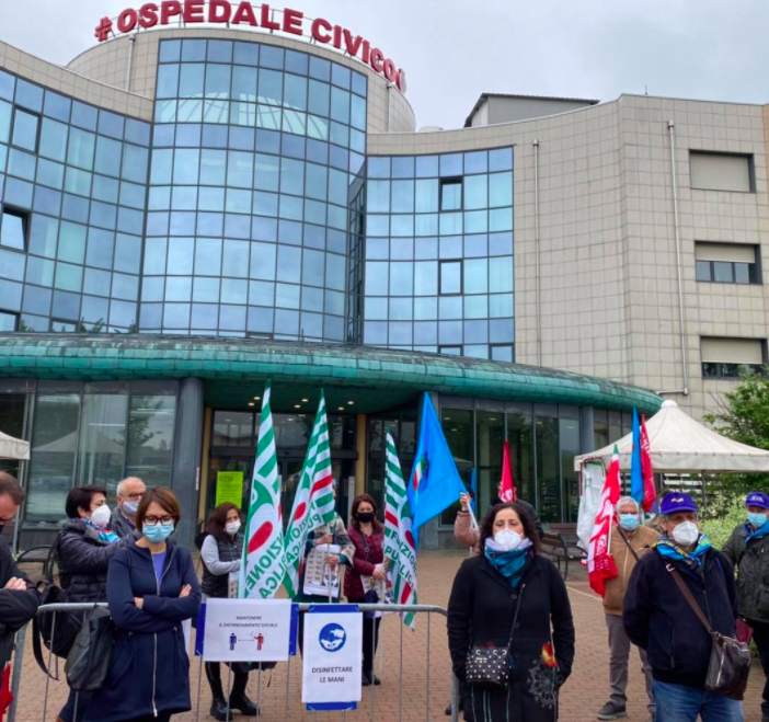 protesta dei lavoratori dell'ospedale di settimo torinese