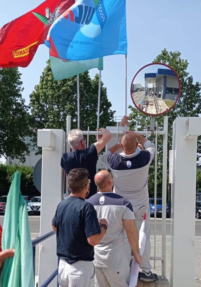 protesta maserati grugliasco