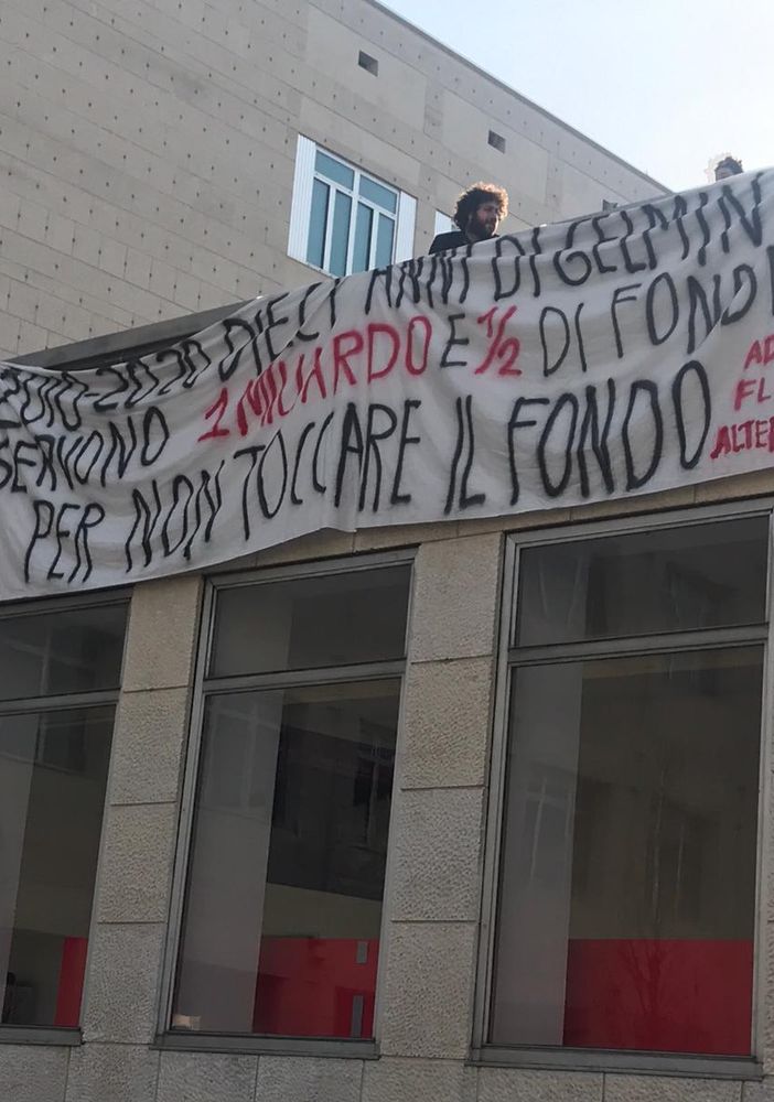 Inaugurazione anno accademico Politecnico di Torino, protesta degli studenti