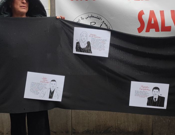 Piobesi si schiera con Gaza e riempie le strade di lenzuoli bianchi