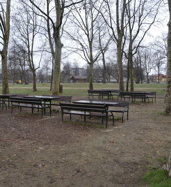 Ripulito il Parco del Boschetto di Nichelino, riempito di immondizia a Pasquetta (FOTO)