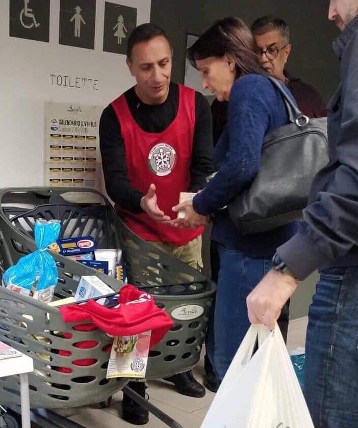 Successo delle raccolte alimentari per le famiglie italiane in difficoltà