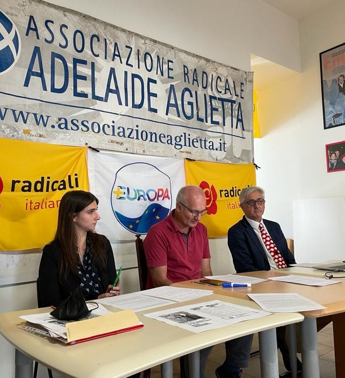 Radicali: &quot;A Torino serve il sindaco della notte, figura che renda la movida piacevole per tutti&quot;