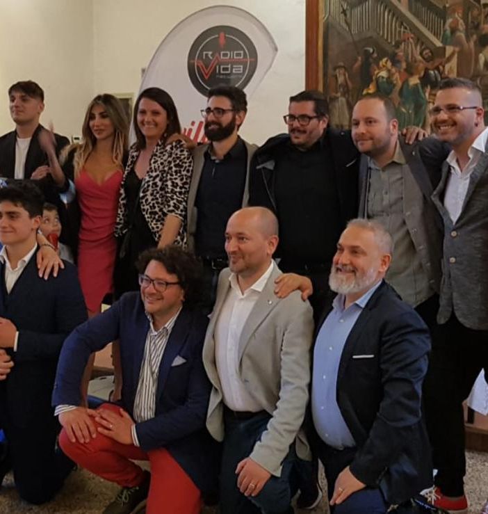 foto di gruppo radio vida