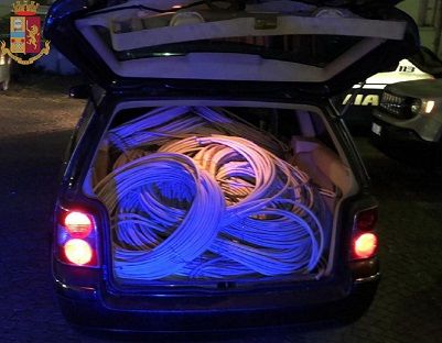 rame in un bagagliaio d'auto