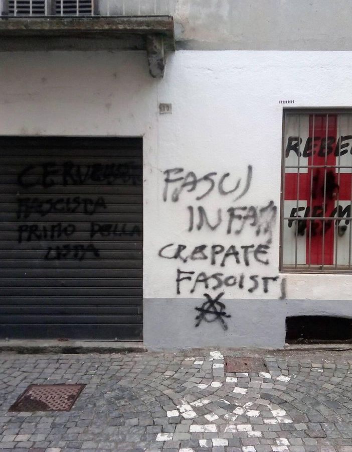 Nella foto (presa dal profilo Facebook di Rebel Firm) una precedente manifestazione contro il gruppo di ultradestra Nella foto (presa dal profilo Facebook di Rebel Firm) una precedente manifestazione contro il gruppo di ultradestra