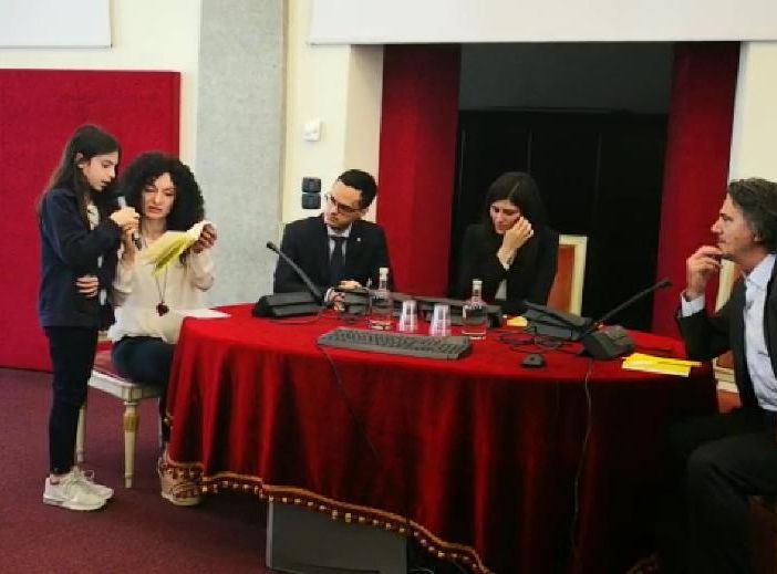 Un libro di poesie per Regeni, Appendino: &quot;Contributo al percorso di verità dei genitori di Giulio&quot;