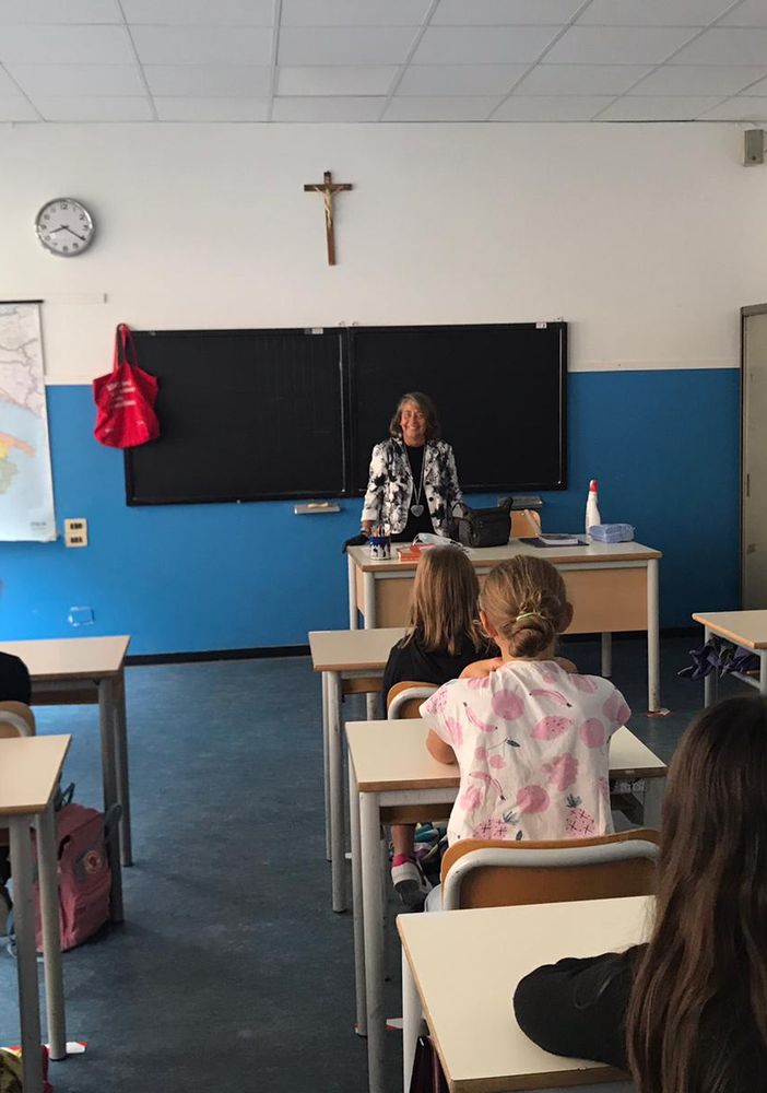 Suona la campanella alla Nigra, primo giorno di scuola per 304 studenti: &quot;Ci siamo organizzati così&quot; [VIDEO]