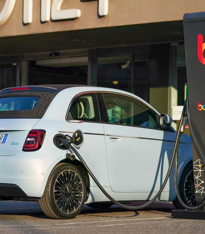 La 500 elettrica &quot;scalda i motori&quot;: già 13mila pre-ordini dal mese di marzo. &quot;Sarà leader nel mondo&quot;