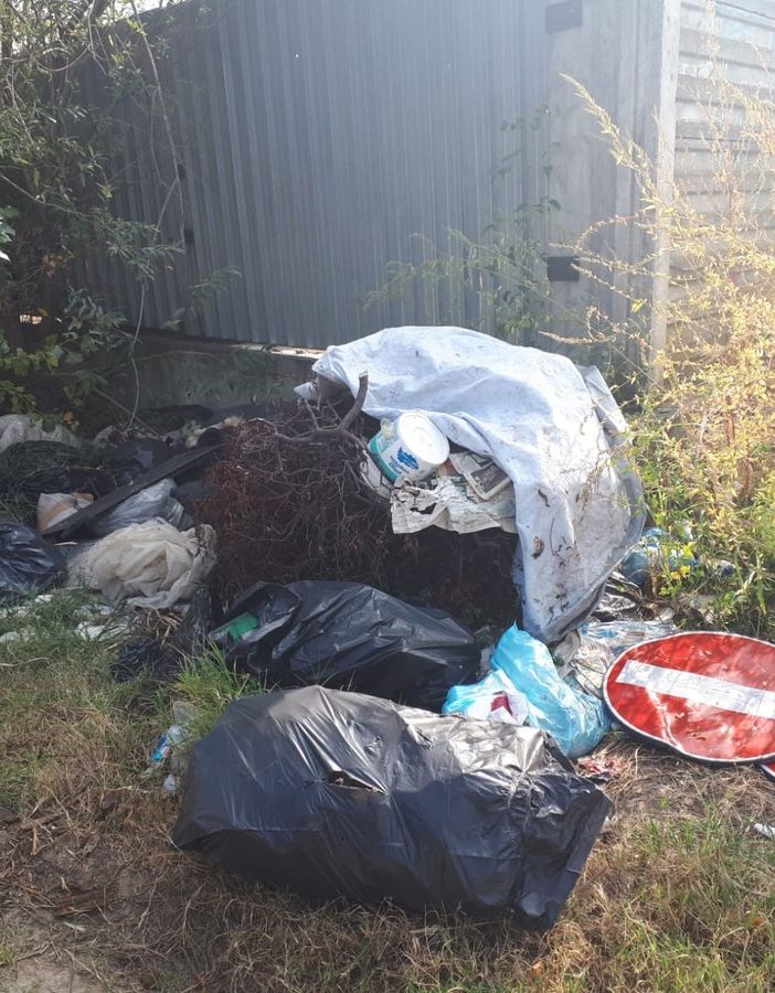 Grugliasco, i Verdi lanciano l'allarme rifiuti abbandonati. Il Comune: &quot;Sono solo pochi incivili, ma stiamo intervenendo&quot;