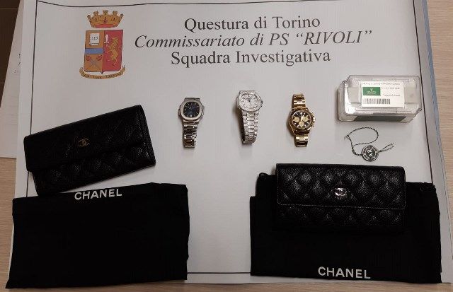 Rivoli, sgominata una banda di falsari di orologi