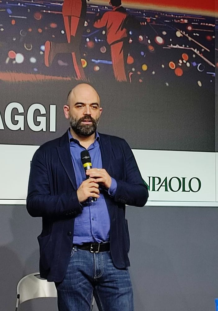 roberto saviano al salone del libro