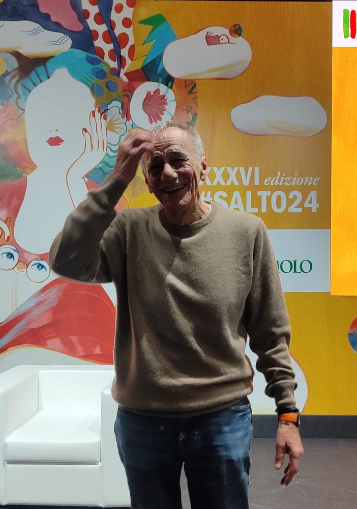 Tra il silenzio e il tuono”, la vita di Roberto Vecchioni al Salone del libro