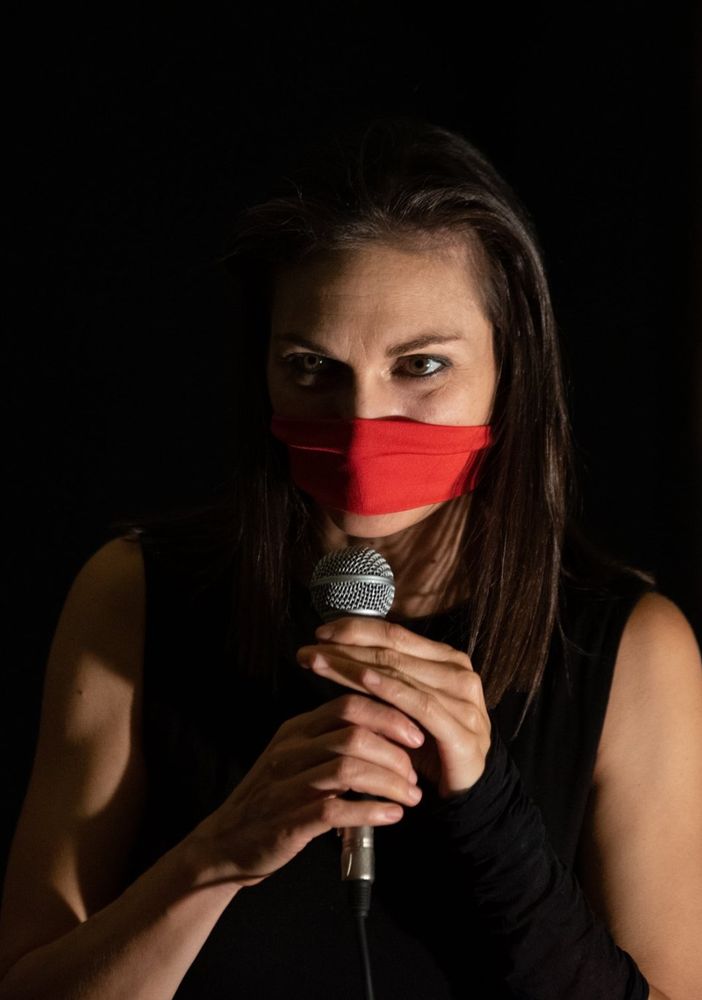 Il &quot;Rosso indelebile&quot; della violenza di genere entra nel quotidiano: a Torino un mese di sensibilizzazione