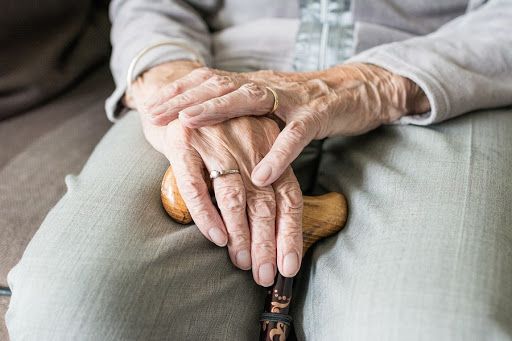 Il grido d'allarme delle Rsa al Consiglio Regionale: &quot;Mancano infermieri e i costi salgono&quot;