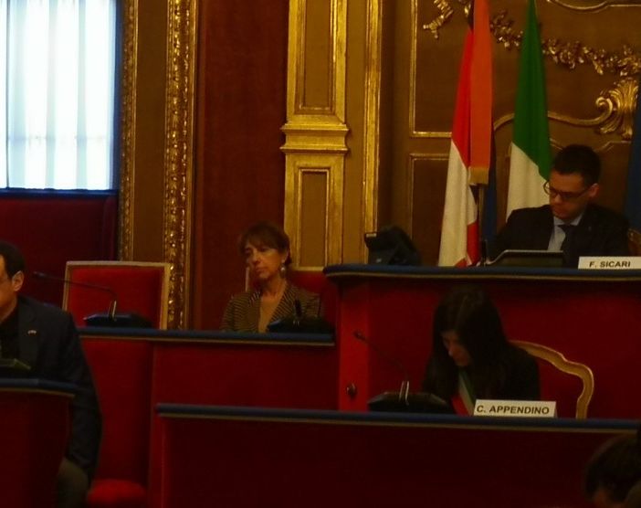 Registrazioni figli coppie gay, Appendino premiata: &quot;Torino non permetterà che il buio abbia il sopravvento&quot;