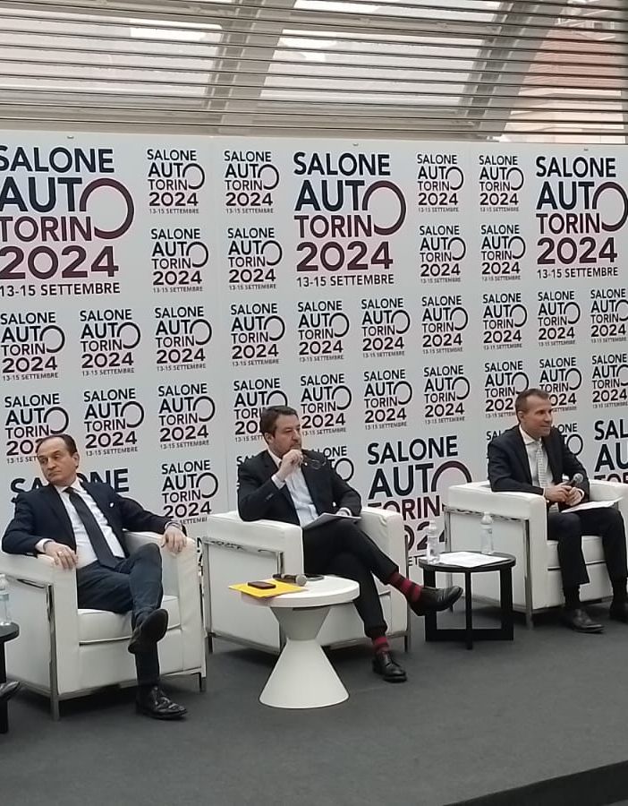 Il salone dell'auto torna a Torino: presentata l'edizione 2024 non senza polemiche col passato