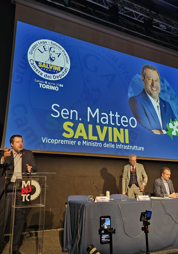 Autonomia differenziata, Salvini: &quot;Passo in avanti per tutta l'Italia. Meno sprechi e premi al merito&quot; [FOTO E VIDEO]