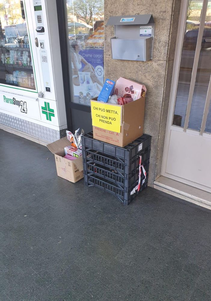 In via Onorato Vigliani la cassetta solidale per chi ha bisogno