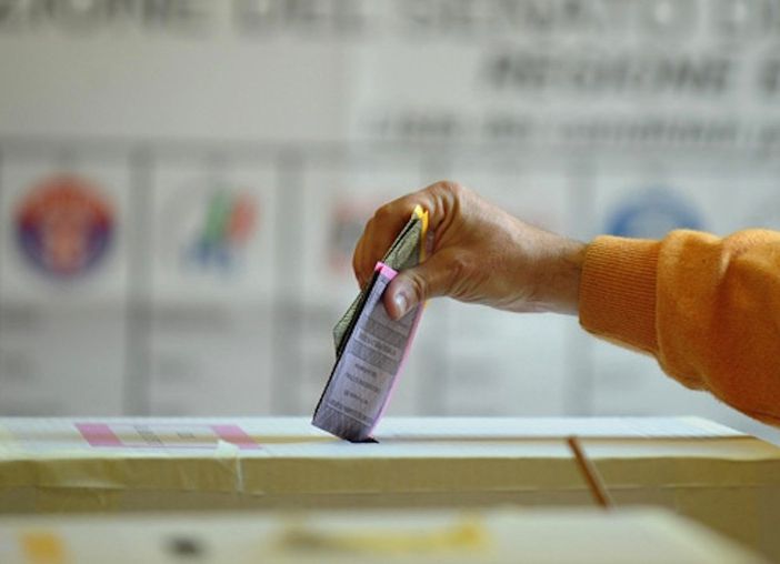 Elezioni, a Torino lo scrutinio dei voti si può seguire on line o al Comune