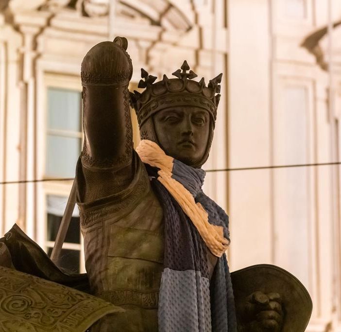 sciarpa attorno al Caval 'd Brons