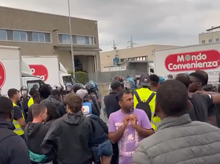 Mondo Convenienza, la solidarietà del M5S ai lavoratori: &quot;Doveroso sostenere la loro lotta&quot;