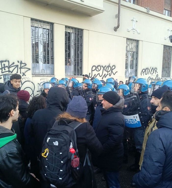 Scontri all'Università di Torino, la posizione dell'ateneo: “Democrazia garantita, ma l'ordine pubblico non spetta a noi”