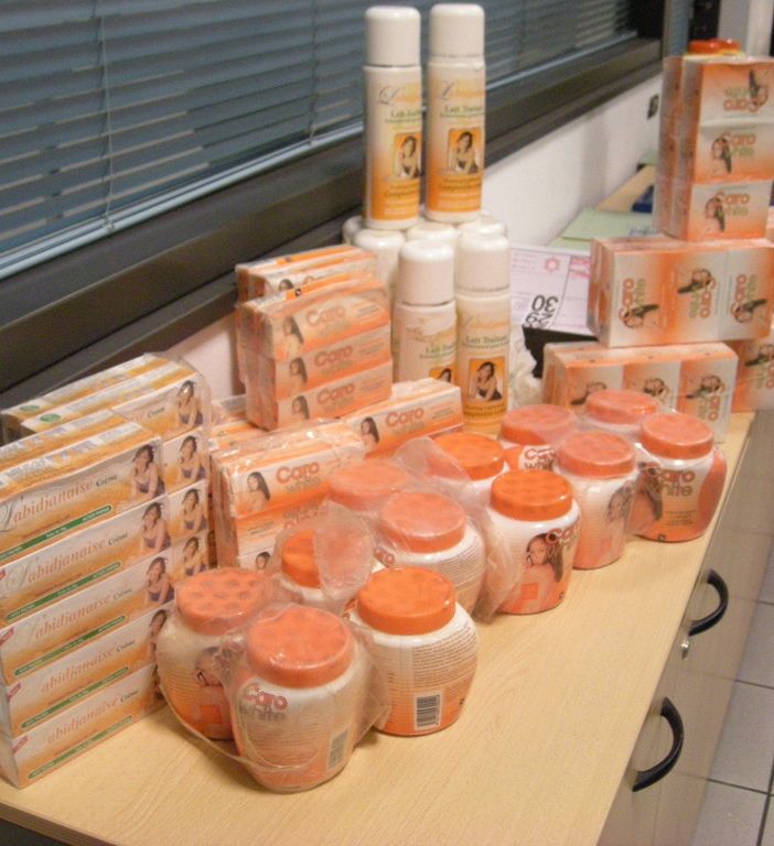 Tenta di rubare cosmetici per 3.400 euro: 35enne fermato all'interno di un negozio