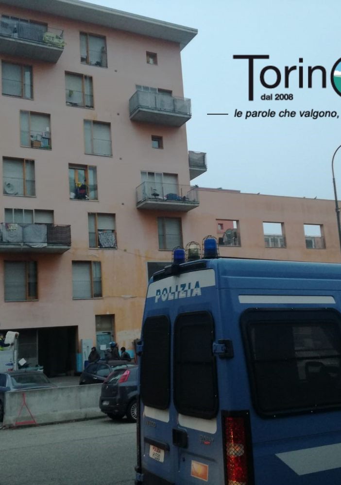 Sgombero Moi: in corso lo svuotamento delle cantine, traffico deviato [FOTO E VIDEO]