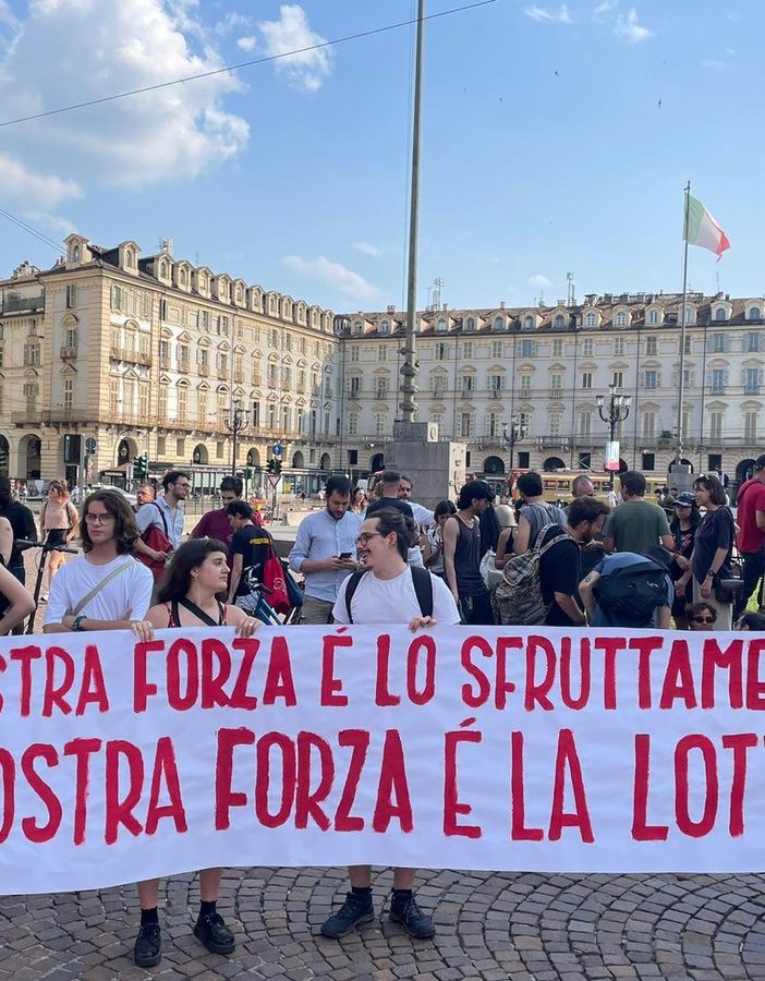 Protesta sindacale in piazza Protesta sindacale in piazza