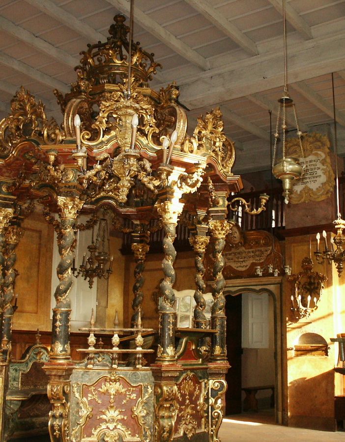 Carmagnola, dopo le ferie estive si riapre alle visite la sinagoga di via Bertini