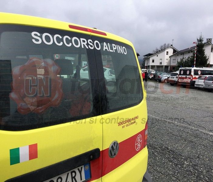 Due escursionisti di Carmagnola rimangono bloccati sul “sentiero del postino” in alta Valle Po: recuperati illesi dal Soccorso alpino